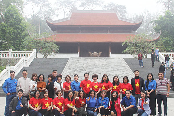 Hành trình “Về nguồn” của Đoàn Thanh niên Viện Nghiên cứu Chiến lược, Chính sách Công Thương nhân kỷ niệm 90 năm ngày thành lập Đoàn Thanh niên Cộng sản Hồ Chí Minh