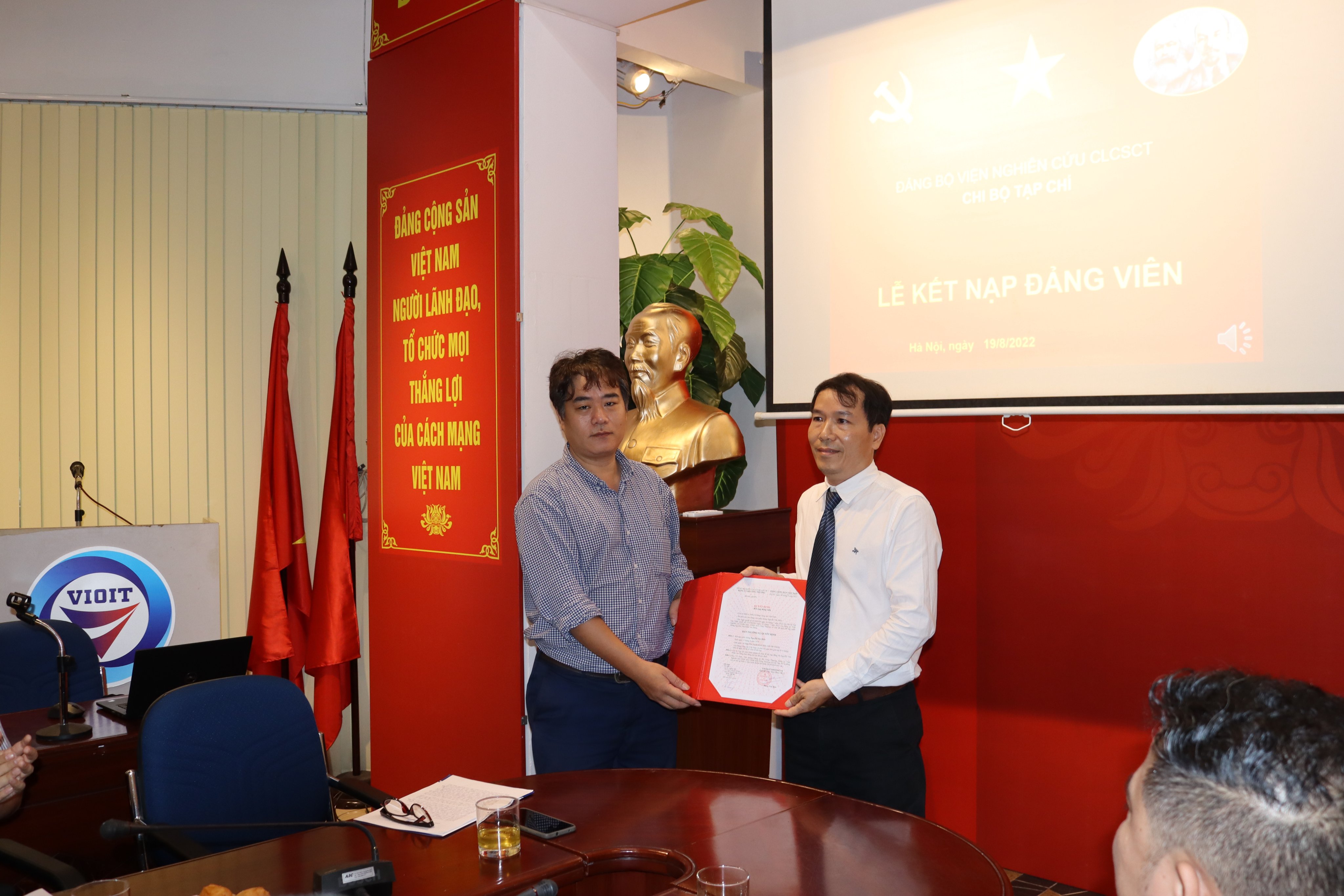 Lễ kết nạp Đảng viên mới