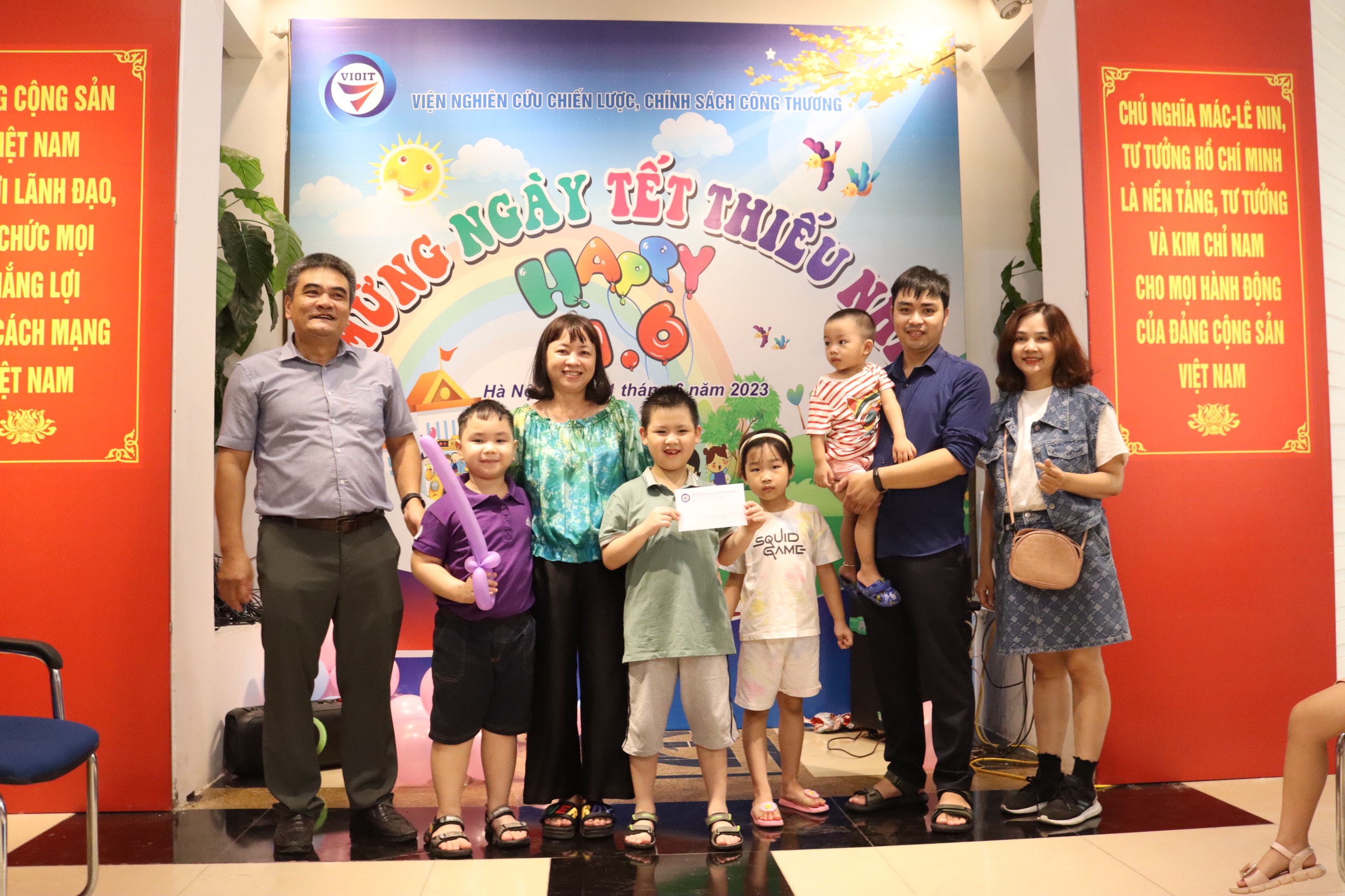 Vui tết thiếu nhi 1-6 cùng con em cán bộ, viên chức và người lao động Viện Nghiên cứu Chiến lược, Chính sách Công Thương