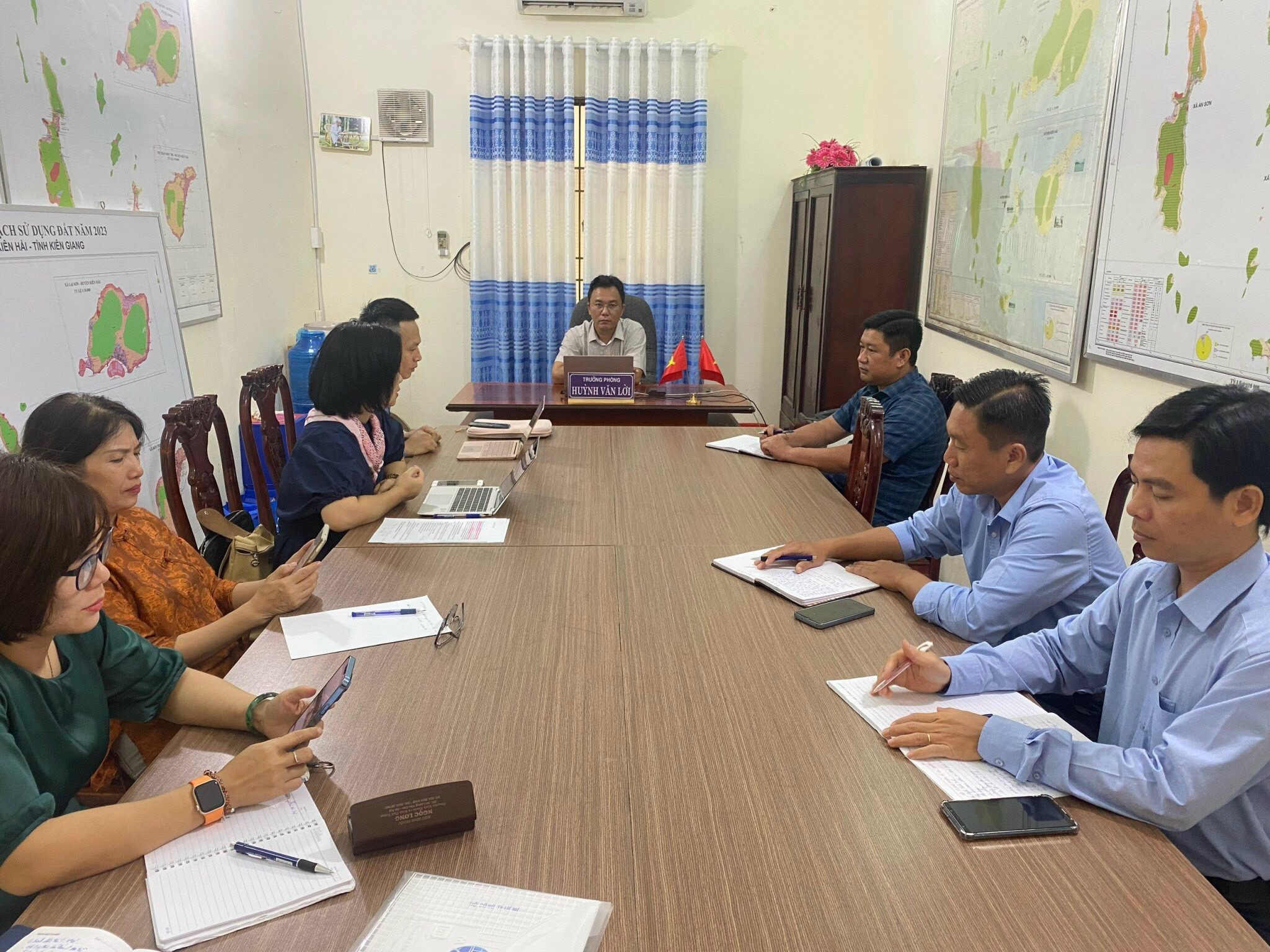 khảo sát Phục vụ nhiệm vụ “nghiên cứu, đề xuất giải pháp phát triển hạ tầng thương mại khu vực đảo và hải đảo”