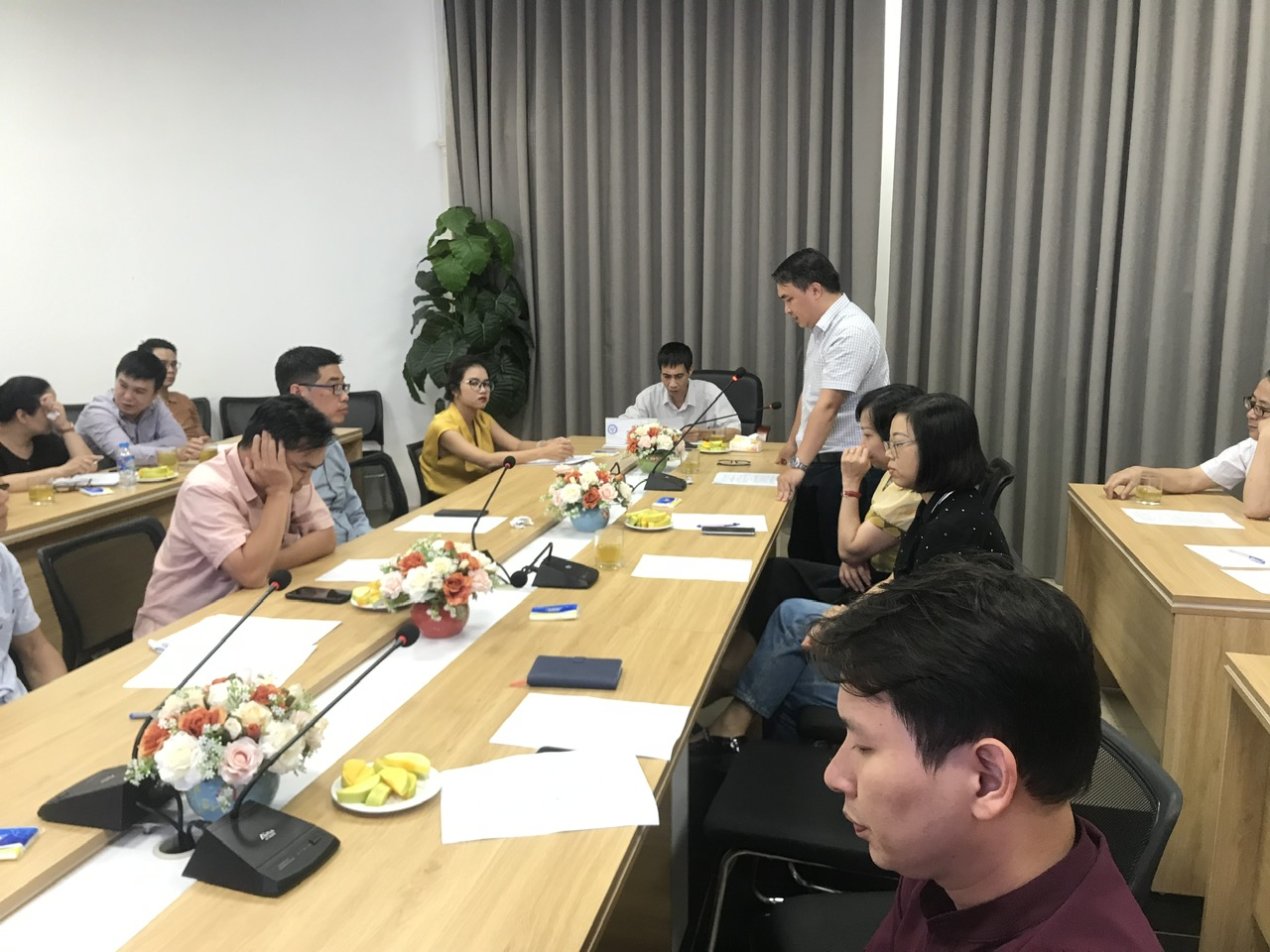 Hội thảo nhiệm vụ “Cơ sở khoa học hình thành chuỗi giá trị toàn cầu và đề xuất chính sách hỗ trợ doanh nghiệp nhỏ và vừa tham gia vào chuỗi giá trị toàn cầu”