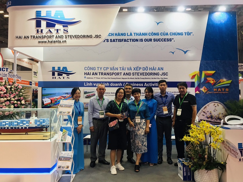 Đoàn công tác của Viện Nghiên cứu chiến lược, chính sách Công Thương khảo sát thực hiện nhiệm vụ “Phát triển dịch vụ hỗ trợ một số ngành công nghiệp”