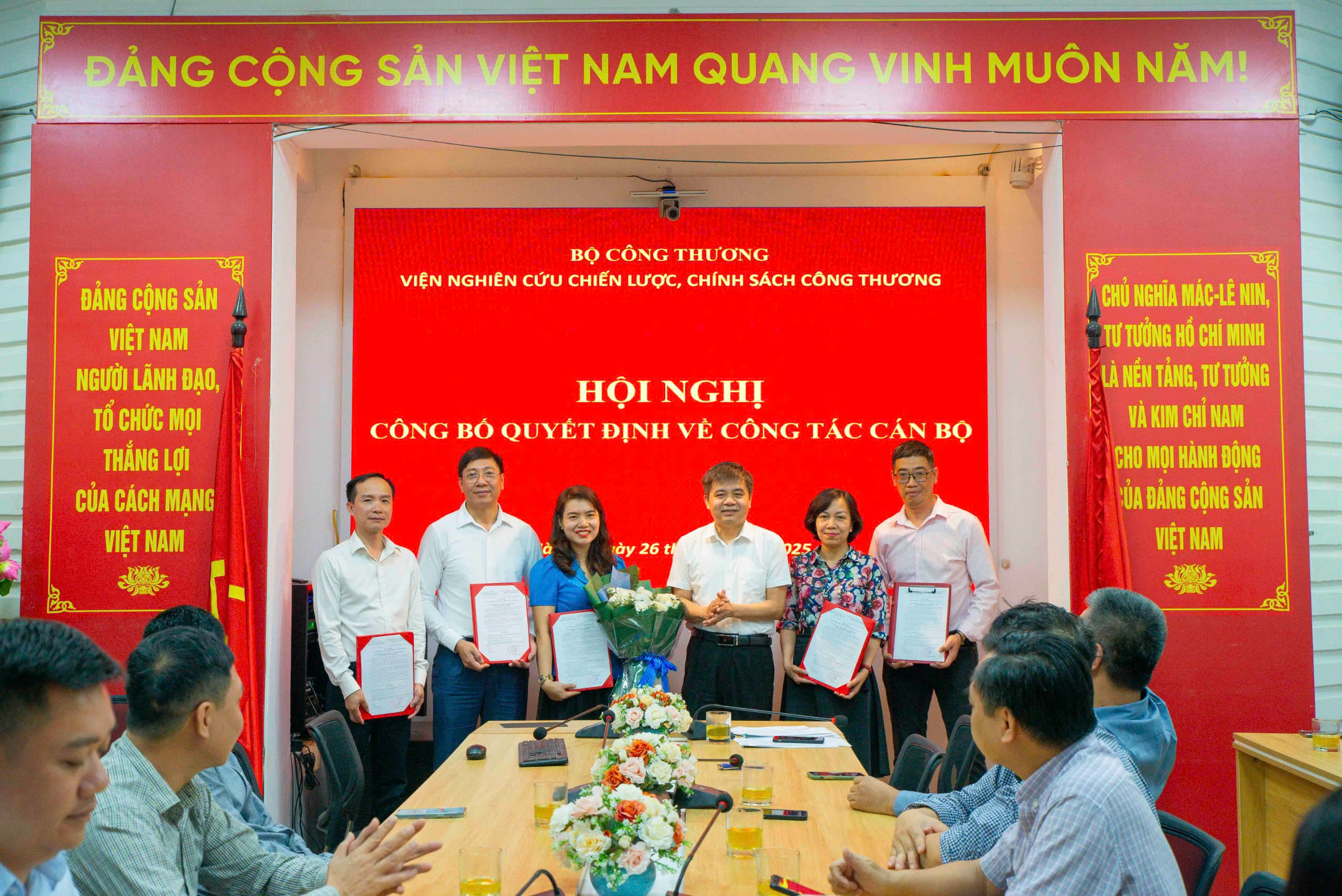 Viện Nghiên cứu Chiến lược, Chính sách Công Thương công bố các quyết định về công tác cán bộ