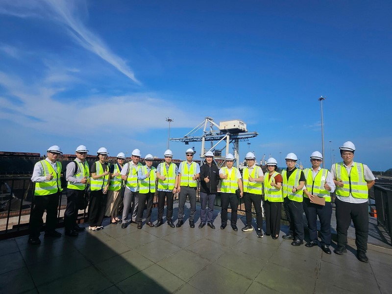 Đại diện Phòng Nghiên cứu Thương mại - VIOIT tham dự chương trình khảo sát mô hình hợp tác “hai nước, hai khu công nghiệp” triển khai tại Malaysia