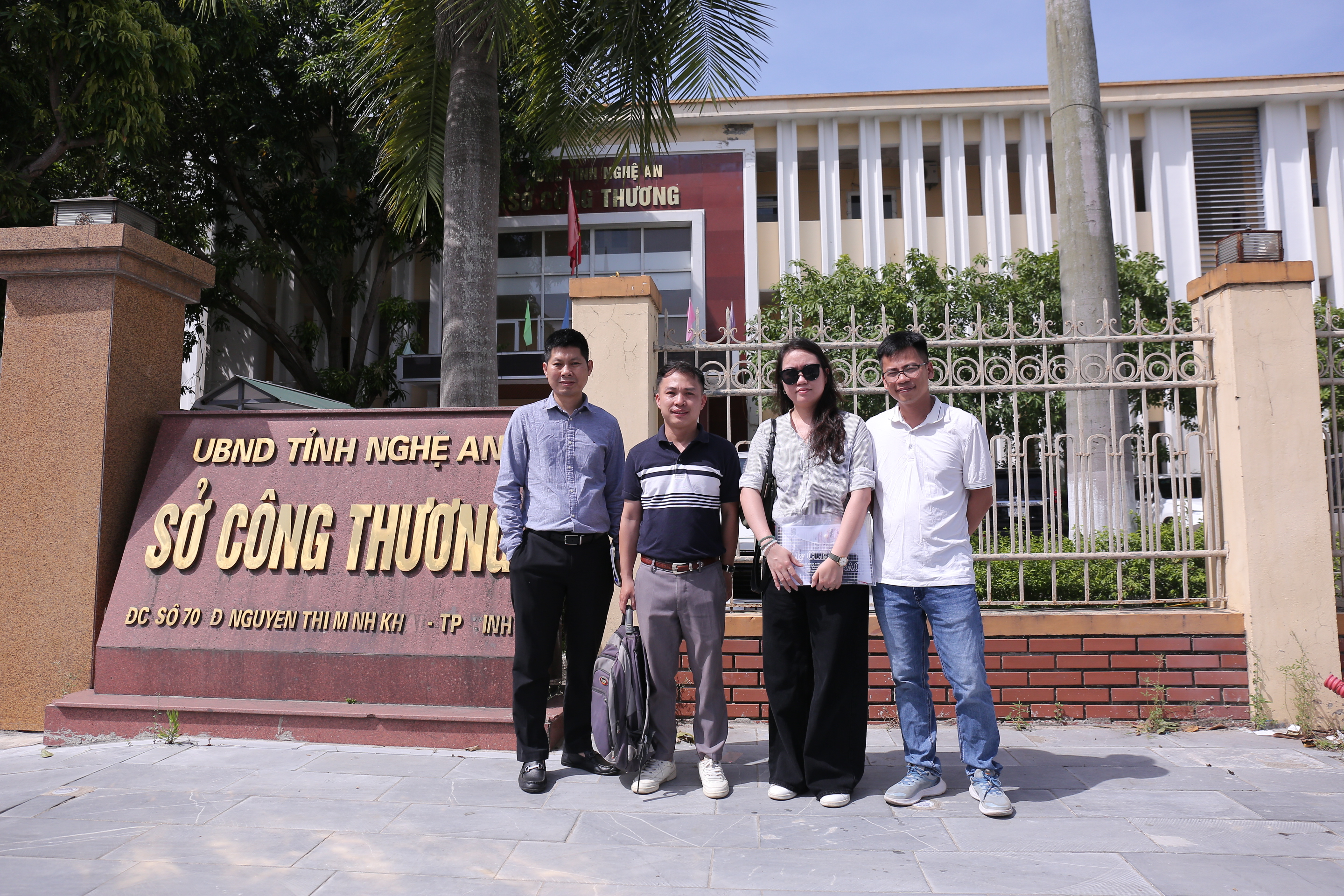 Đoàn khảo sát thực hiện nhiệm vụ “Nghiên cứu định hướng sửa đổi, bổ sung Quy hoạch phát triển điện lực quốc gia đến năm 2030, tầm nhìn đến năm 2050”