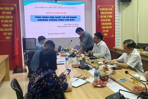 Hội thảo “Tình hình quản lý và sử dụng amiăng trắng trên thế giới”