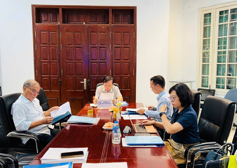 Sinh hoạt khoa học và chấm 3 chuyên đề tiến sỹ cho nghiên cứu sinh Vũ Bá Phú