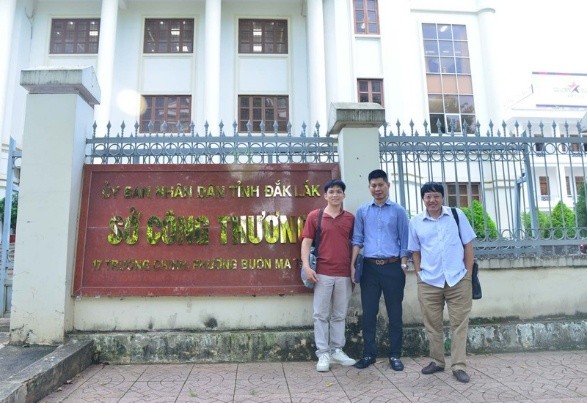 Khảo sát thực hiện nhiệm vụ “Ngành công nghiệp Amiăng trắng và ảnh hưởng của Amiăng trắng đối với sức khỏe con người và môi trường” tại các tỉnh Đắk Lắk và Gia Lai