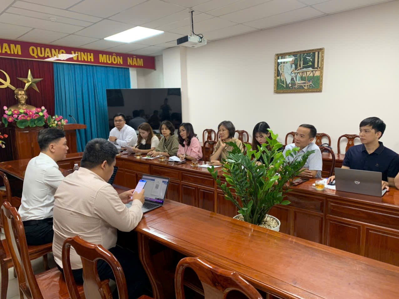 Khảo sát và tổ chức hội thảo Đề án “Nghiên cứu, phát triển năng lượng vùng Đông Nam Bộ và Đồng bằng sông Cửu Long đến năm 2030, tầm nhìn đến 2045”