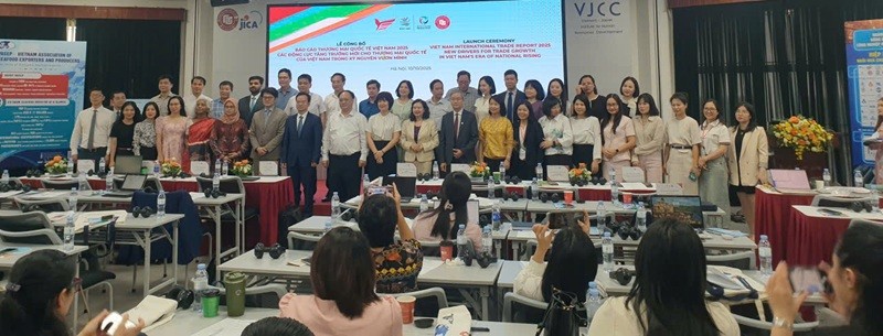 Viện Nghiên cứu Chiến lược, Chính sách Công Thương tham dự Lễ công bố Báo cáo Thương mại Quốc tế Việt Nam 2025