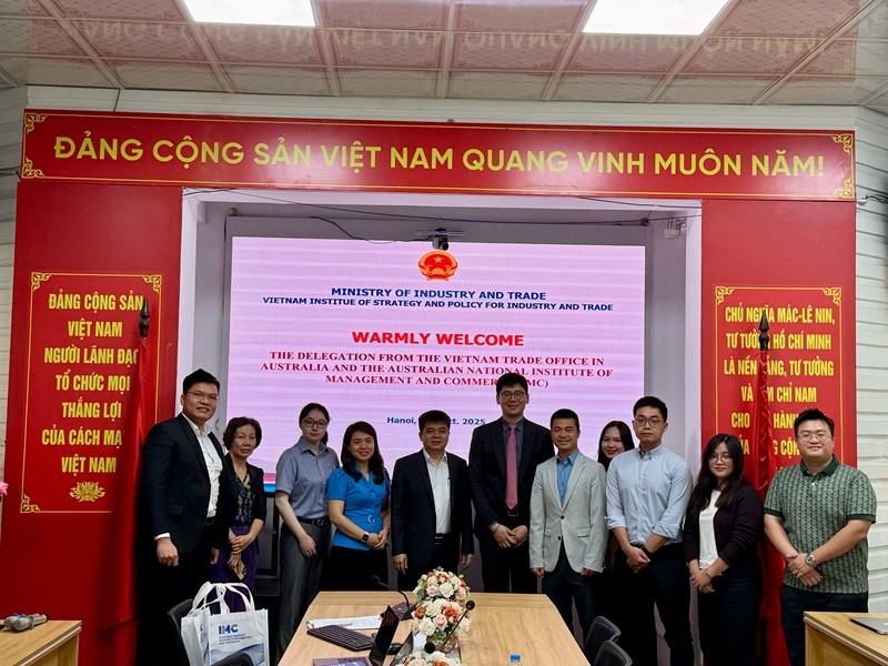 Viện nghiên cứu Chiến lược, Chính sách Công Thương (VIOIT) và Học viện Quản lý và Thương mại Quốc gia Australia (IMC) tăng cường hợp tác trong đào tạo, nghiên cứu chính sách và phát triển nguồn nhân lực