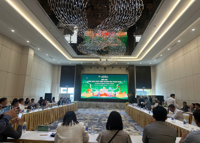 Viện Nghiên cứu Chiến lược, Chính Sách Công Thương tham dự Diễn đàn “Chính sách phát triển thương mại trong nước năm 2025”