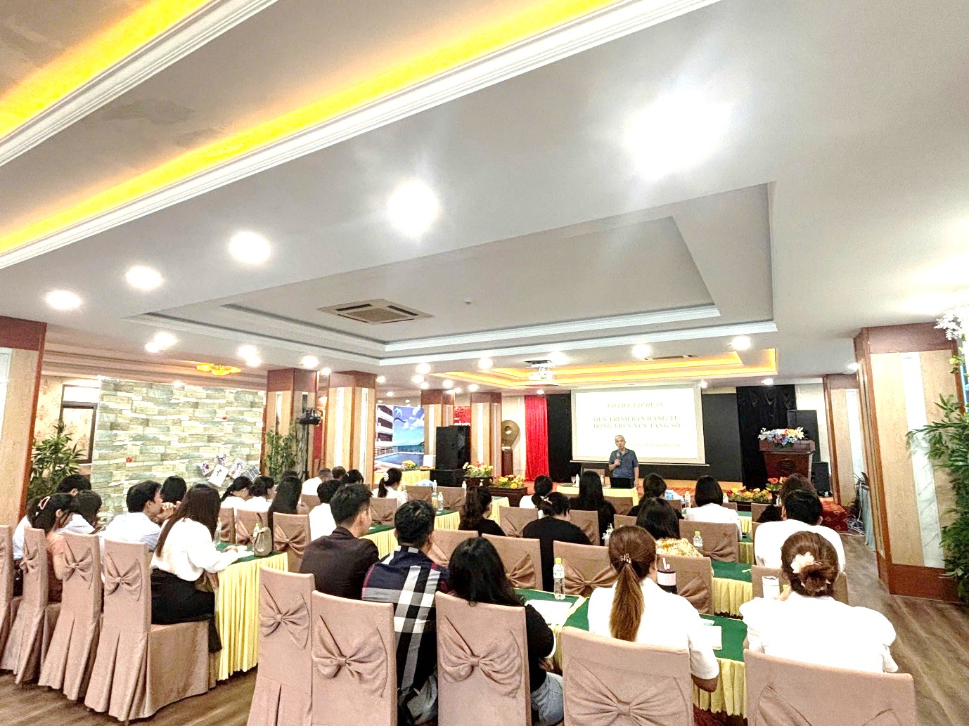 Khai giảng khóa tập huấn “Xây dựng quy trình bán hàng tự động trên nền tảng số” tại TP. Hồ Chí Minh