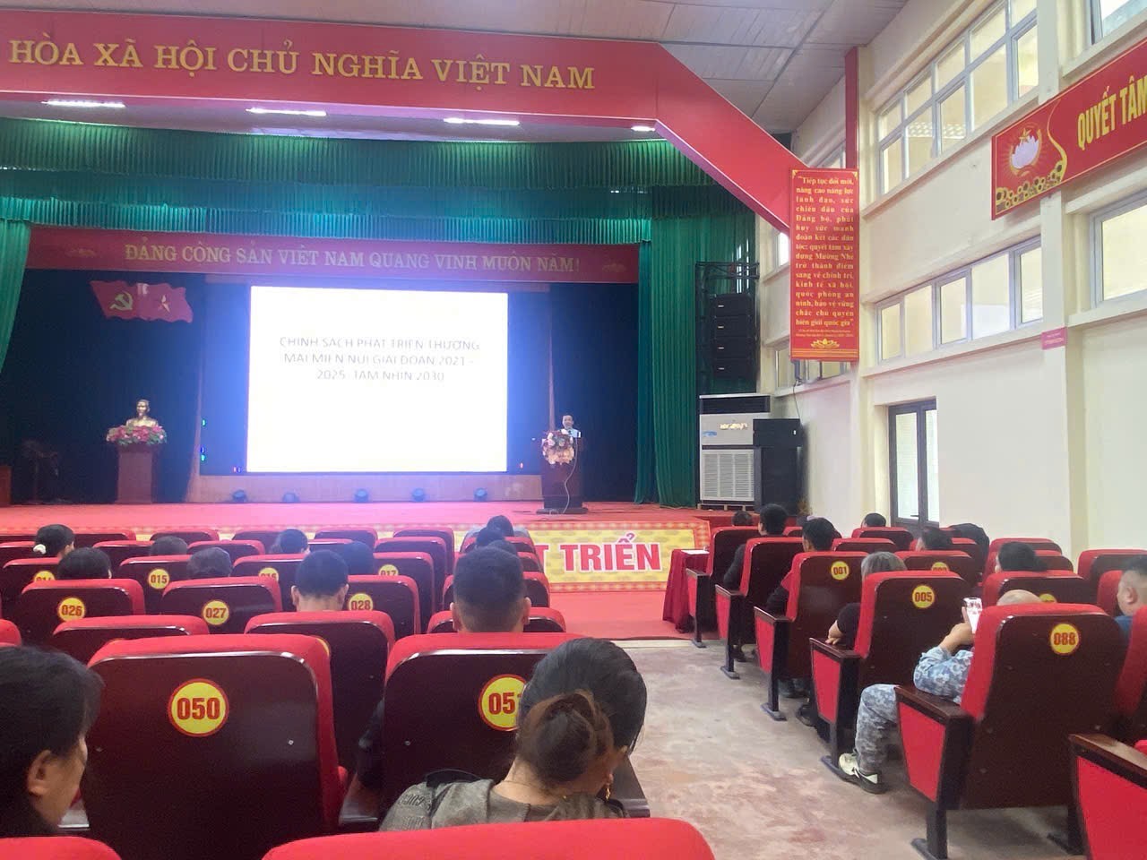 Lớp tập huấn phát triển nguồn nhân lực thương mại tại cùng đồng bào dân tộc thiểu số và miền núi cho cán bộ quản lý tại xã Nậm Kè, tỉnh Điện Biên