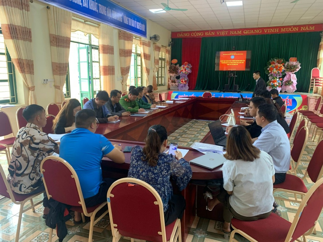 Lớp tập huấn phát triển nguồn nhân lực thương mại tại cùng đồng bào dân tộc thiểu số và miền núi cho hộ kinh doanh tại xã Mường Nhé, tỉnh Điện Biên