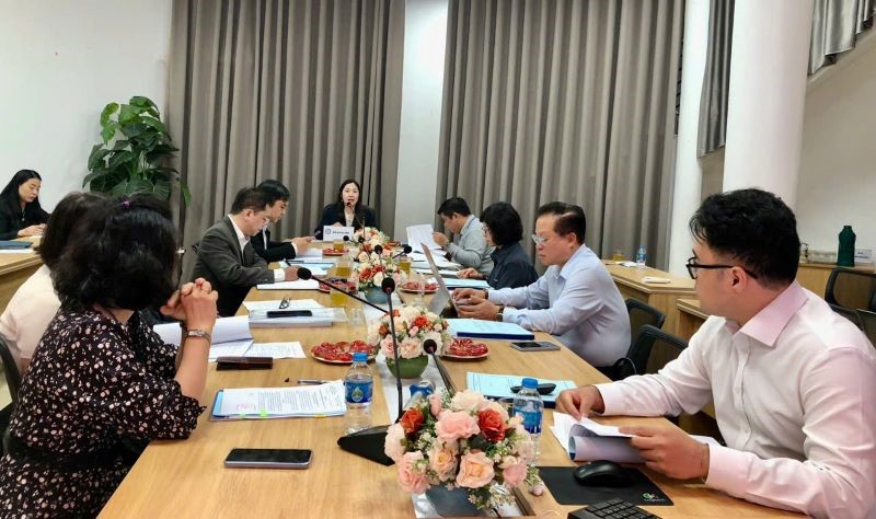 Nghiệm thu nhiệm vụ “Xây dựng chương trình, tài liệu bồi dưỡng về quản lý nhà nước đối với hoạt động bán lẻ hàng hóa”