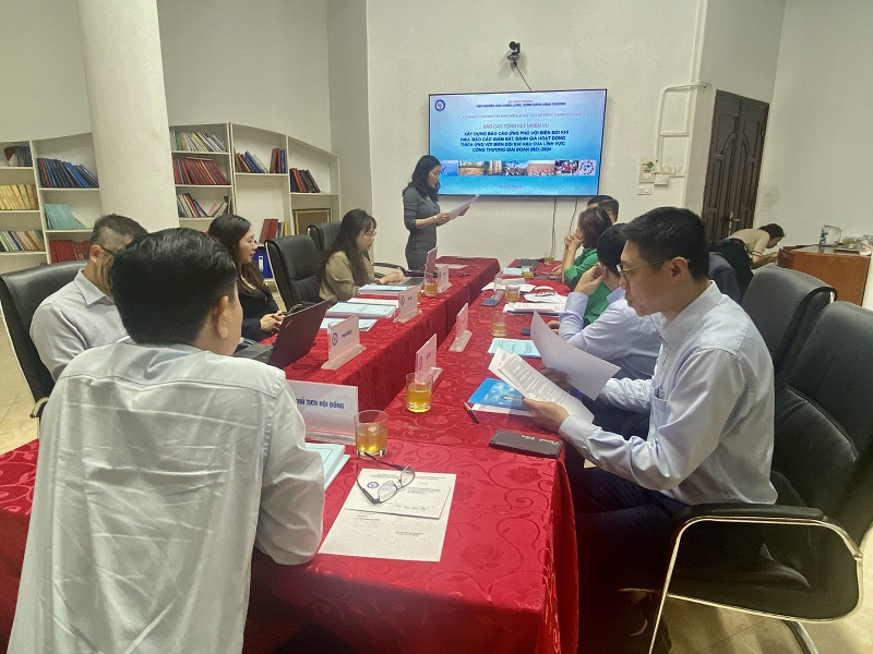 Nghiệm thu nhiệm vụ “Xây dựng báo cáo ứng phó với biến đổi khí hậu; báo cáo giám sát, đánh giá hoạt động thích ứng với biến đổi khí hậu của lĩnh vực Công Thương giai đoạn 2021 - 2024”